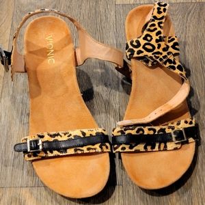 Textured leopard print strappy sandals